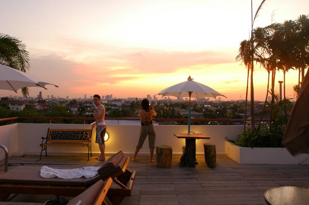 Bansabai Hostelling International Bangkok Exterior photo