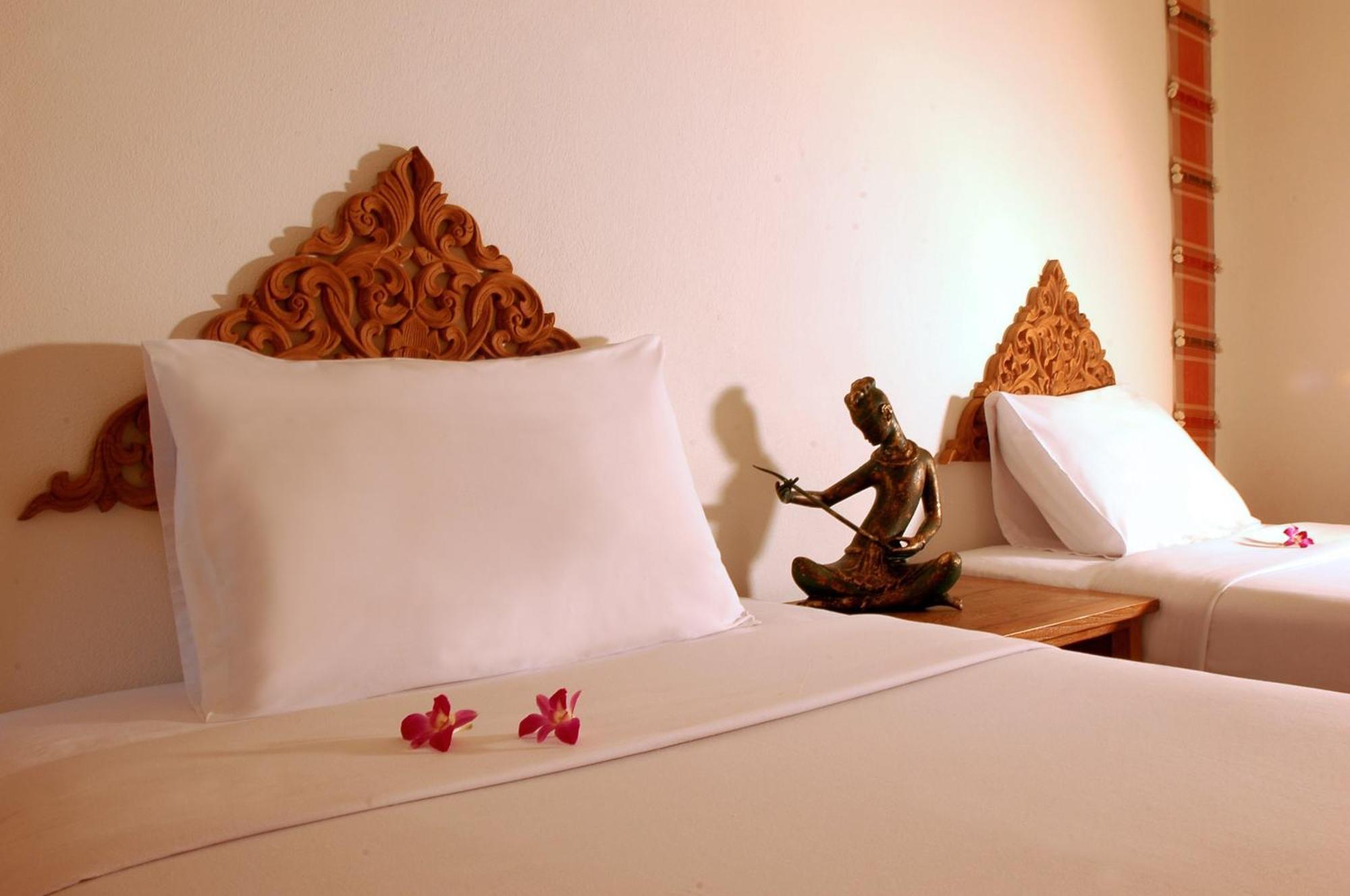 Bansabai Hostelling International Bangkok Room photo